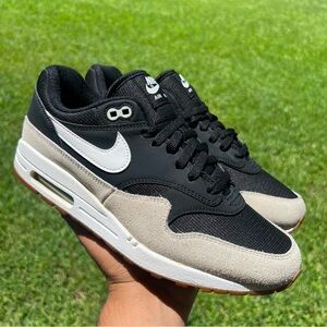 Nike Air Max 1 Black Light Bone Sz 8.5 Mens